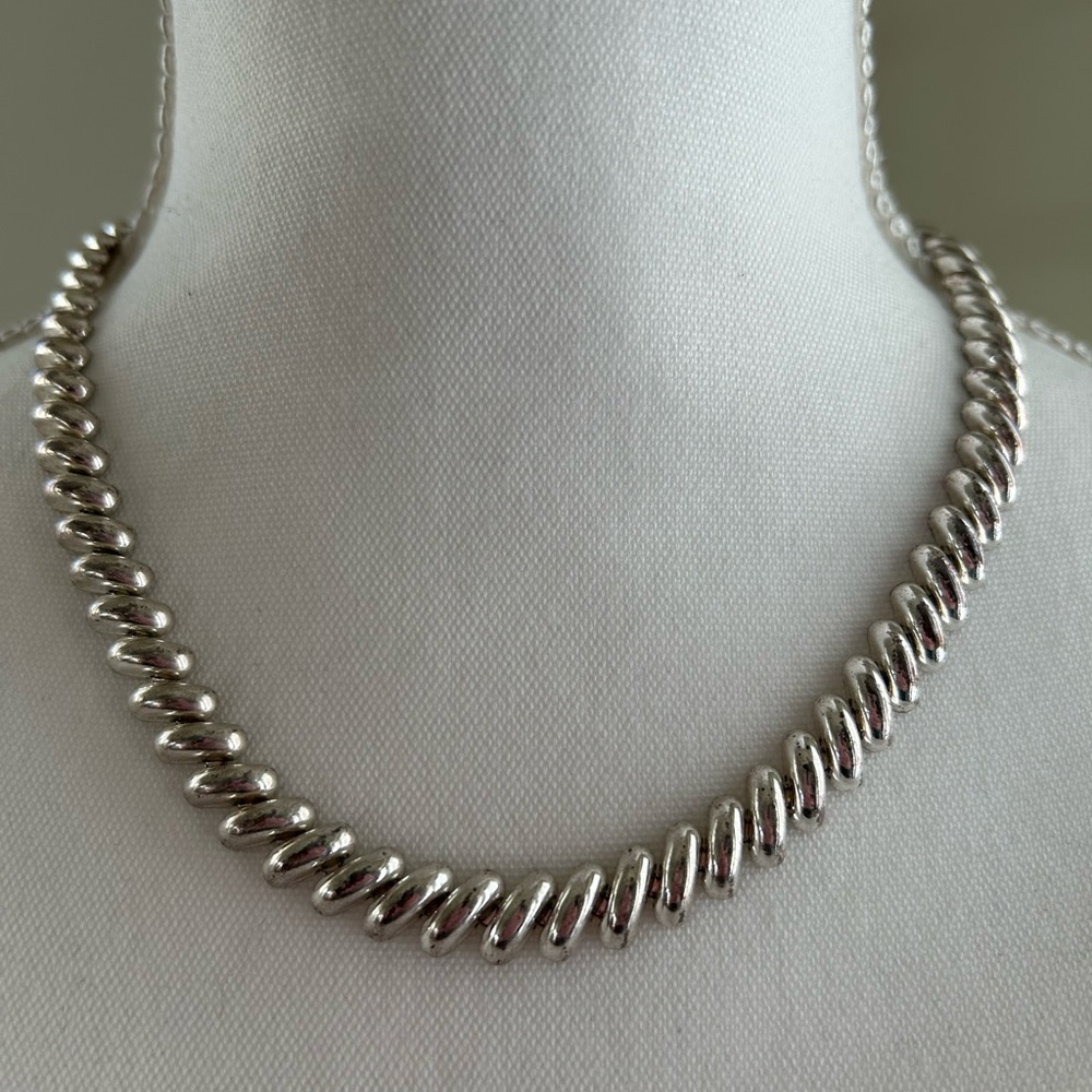 Elegant Silver Necklace